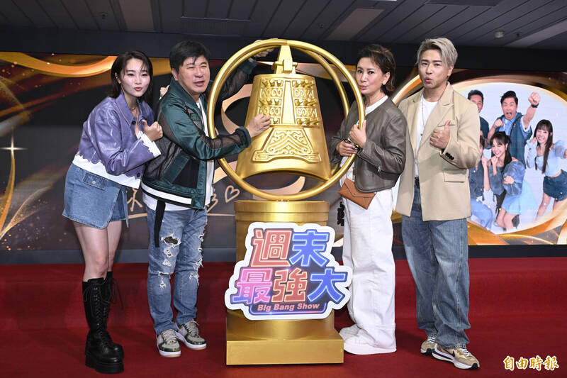 張文綺(左起)、胡瓜、陳亞蘭、歐弟出席華視55週年台慶活動。(記者胡舜翔攝)
