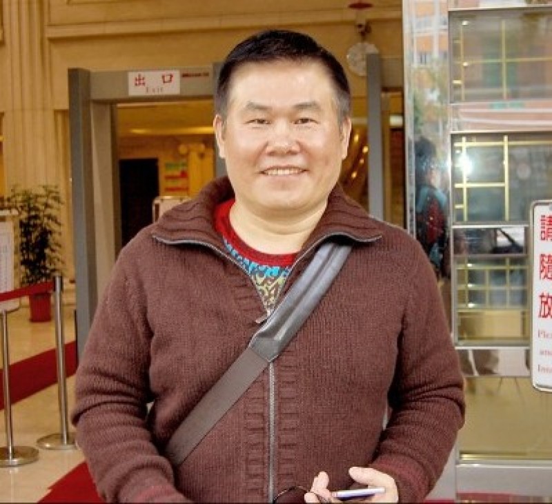 （更新）劉駿耀情牽第二任妻 神采飛揚讚她特製果汁