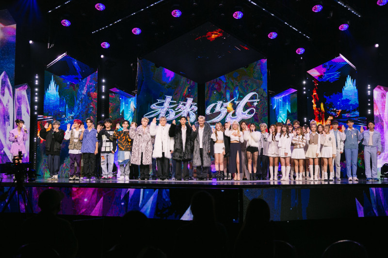 「原子少年」齊聚助陣《未來少女》  徐若瑄直呼：學長姐好嚴格