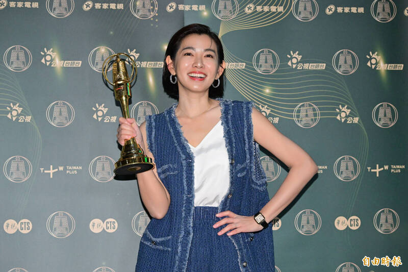 鹿港驕傲！米可白奪金鐘 自揭瘡疤：曾經感受許多冷眼冷語