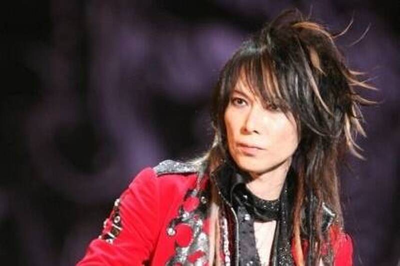 X JAPAN 55歲貝斯手驚傳癌逝  8月抱病表演挺隊友