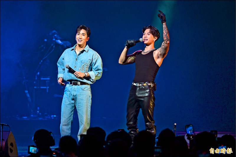 高爾宣高冷出場破功 合體婁峻碩嗨唱《80》