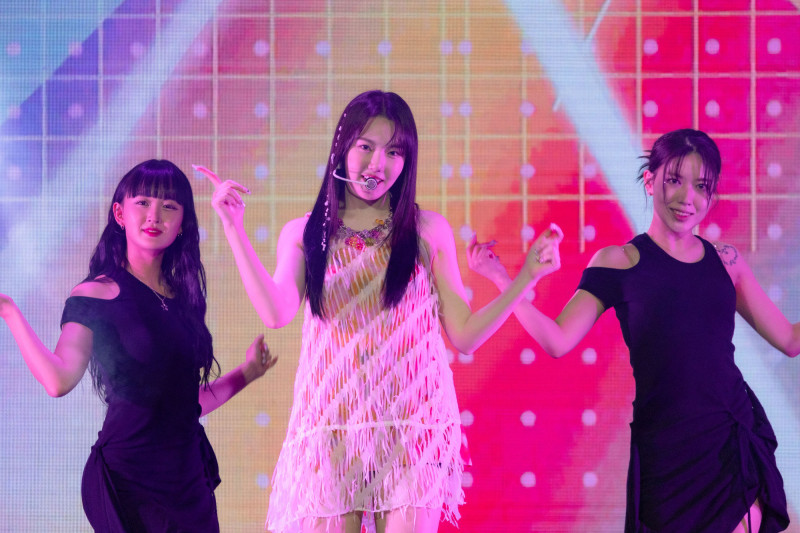 GFRIEND團魂！Yerin來台辦專場「羞跳VIVIZ新歌」