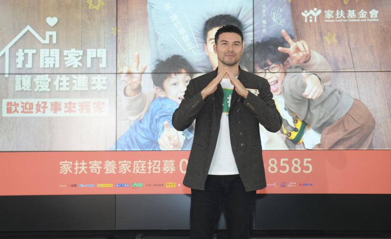 鳳小岳合夥張孝全低調經營酒吧 2字揭合作夥伴重要關鍵