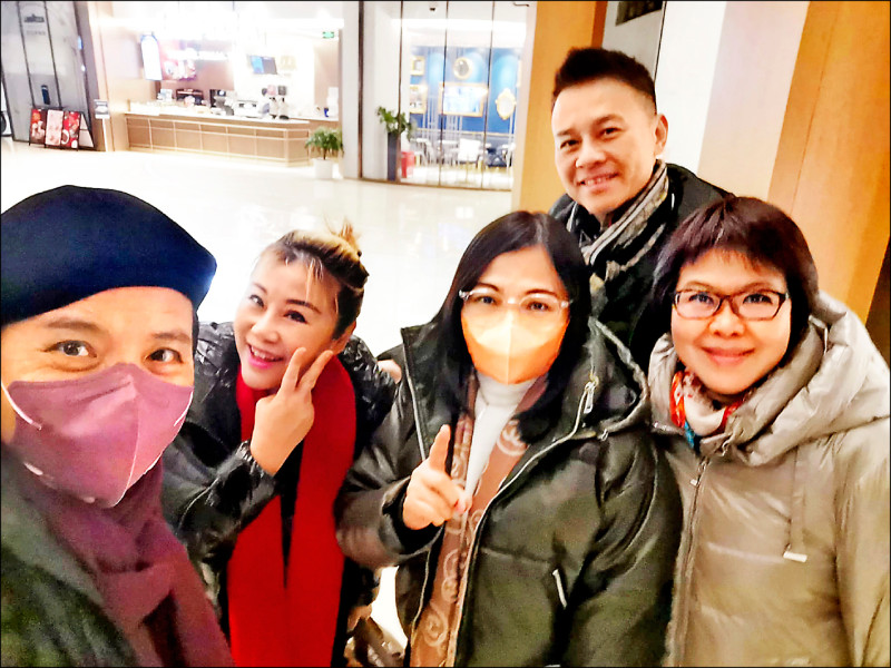 陳凱倫他鄉遇故知 楊大為牽線當講師