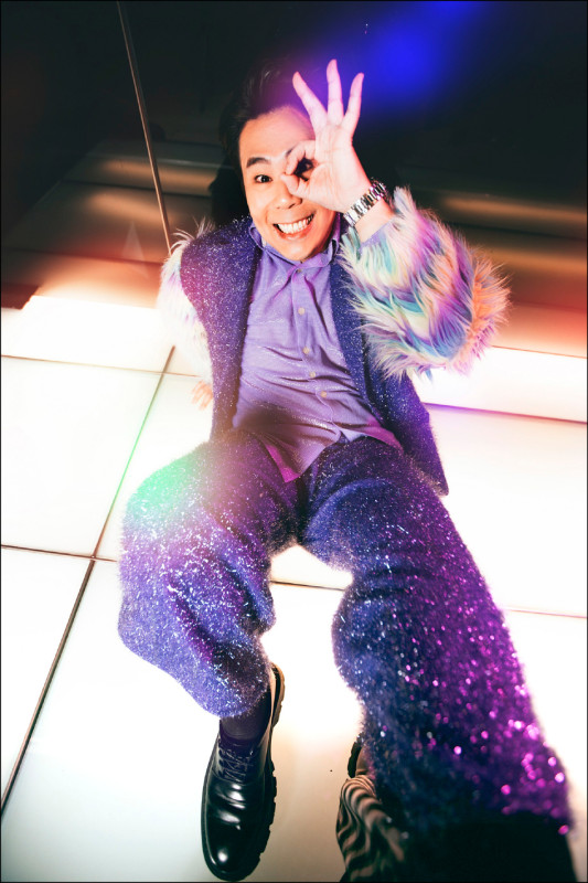 邵大倫三喜臨門 公開愛的結晶