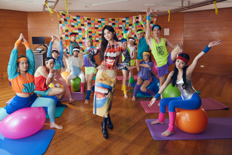 Ella不藏了！親曬「愛的結晶」 放閃老公：他是最了解我的人