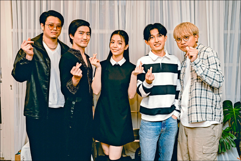 宋芸樺MV獻大腿 冰球樂團搞笑內訌