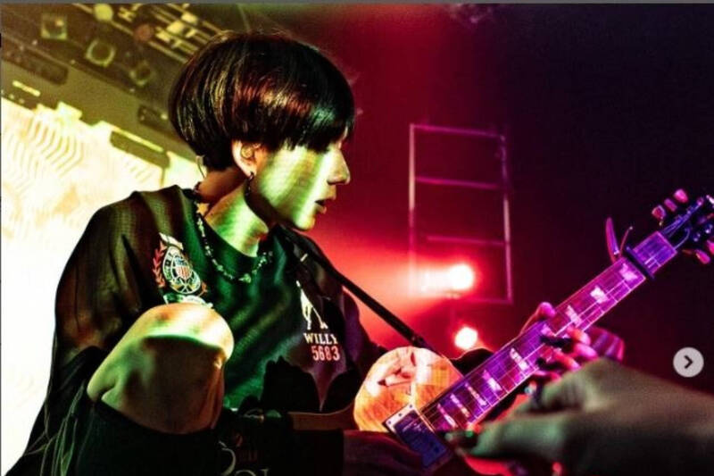 NEE樂團25歲主唱驚傳猝死  家屬證明：竭盡能力活到最後