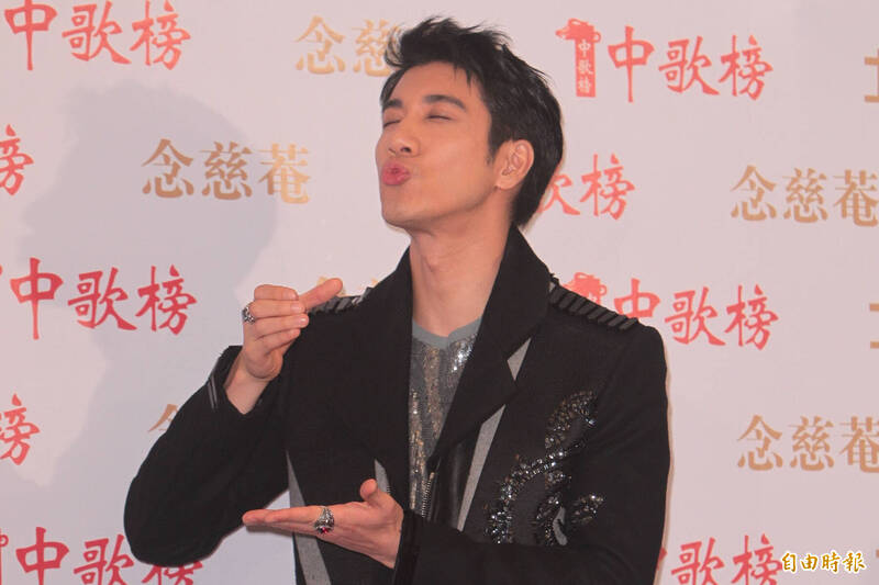 王力宏金曲獎致敬李玟為何被罵？  部落客揭關鍵原因