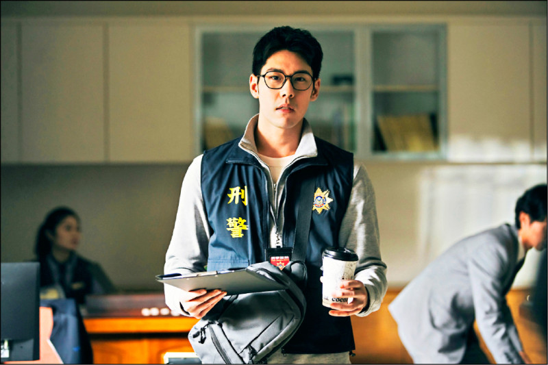 周予天槍指大鶴遲疑 曝光青澀歲月男男戀