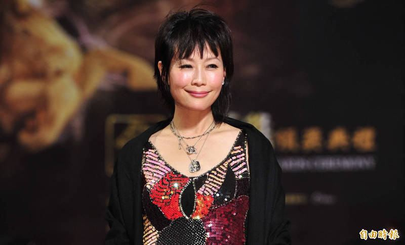 61歲葉童拒合影！男粉情緒失控嗆「破演員」  衝突畫面全曝光