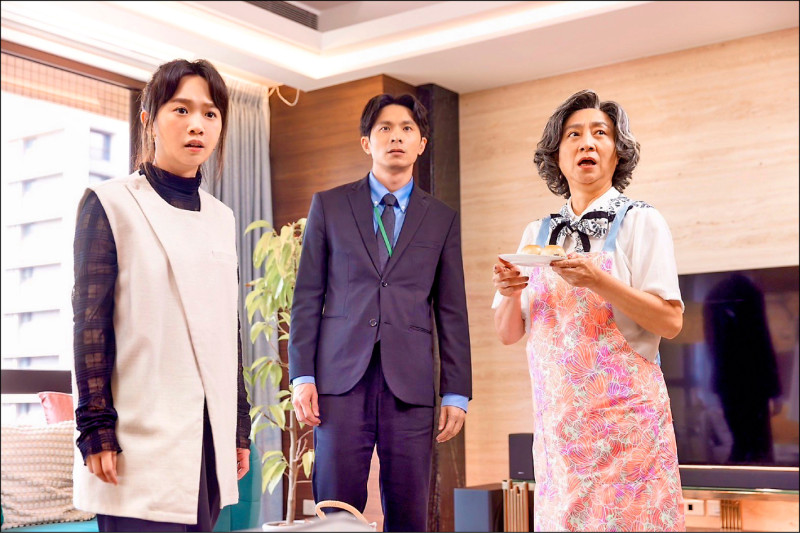 姚淳耀讚美老婆補破鞋 嚴正嵐尊重另一半興趣