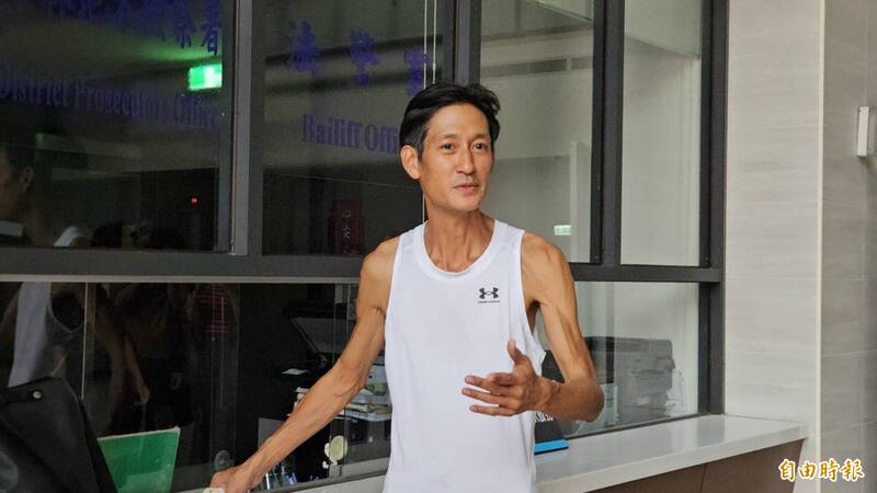 唐治平母親火化圓滿  中秋遇貴人相助不孤單