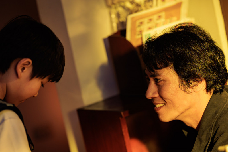 回憶中的那個男人？莊凱勛一出場「車禍落水」 下落不明埋伏筆