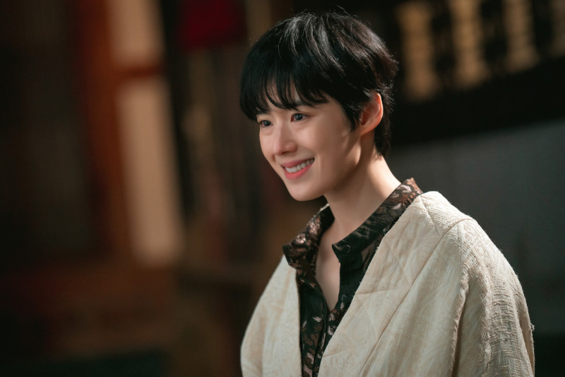 《正年》收視衝破12％！鄭恩彩反串太帥 網驚呼：想到林青霞了