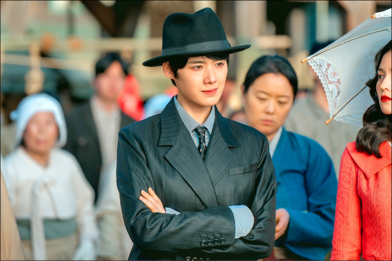 鄭恩彩反串耍帥可比林青霞 金泰梨對戲歡樂辛叡恩吃醋