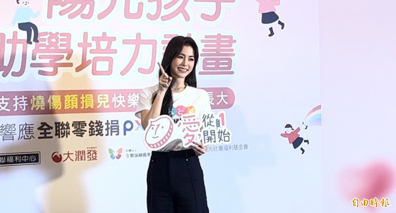 又1藝人發生車禍！任容萱犯太歲   剛吐「還沒出過車禍」就GG了