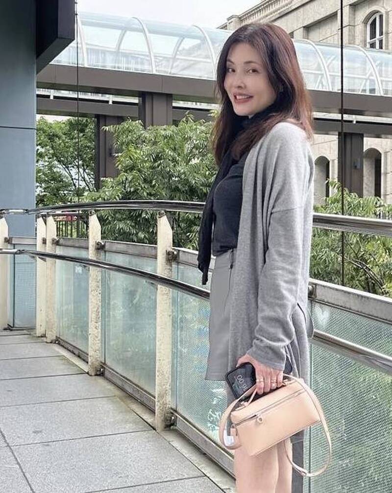 何如芸從不碰股票首度下海 驚人慘況曝光 何如芸從不碰股票首度下海 驚人慘況曝光