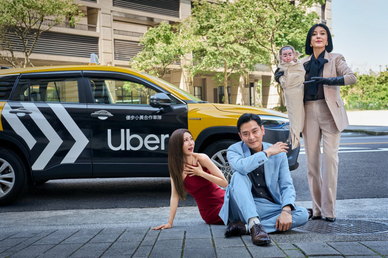 曾莞婷路邊搶車「慘跌狗吃屎」 崩潰求饒苗可麗