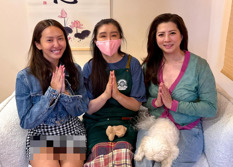 薔薔驚喜同框王祖賢「疑走光」 網急提醒：趕快刪除