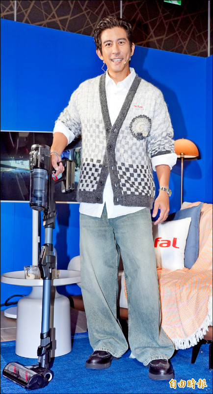 修杰楷女兒乾媽名單超豪華 蕭敬騰岳父精神很好 暫無大礙