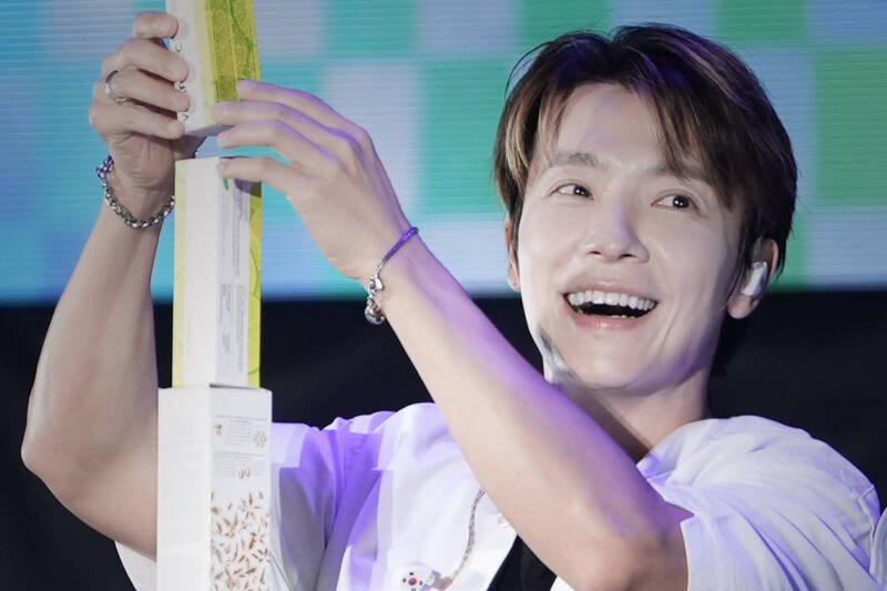 偷拍SJ東海健身教練道歉無效 健身房黑料連環爆