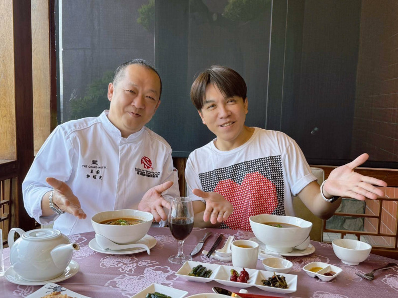 許志豪破戒了！難敵誘惑投降 被拱約會翁鈺鈞飯店曝光