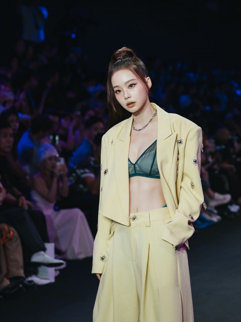 真的不是Jennie！台語天后激裸美胸辣爆 驚人轉變曝光