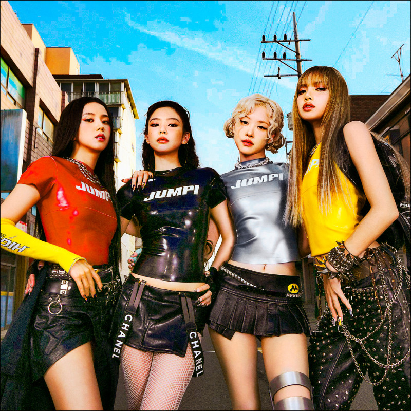 BLACKPINK曼谷場照唱 請觀眾穿黑衣悼泰王太后