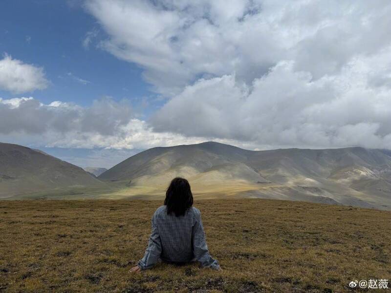 49歲趙薇傳罹胃癌   更新IG曝近況反擊死訊