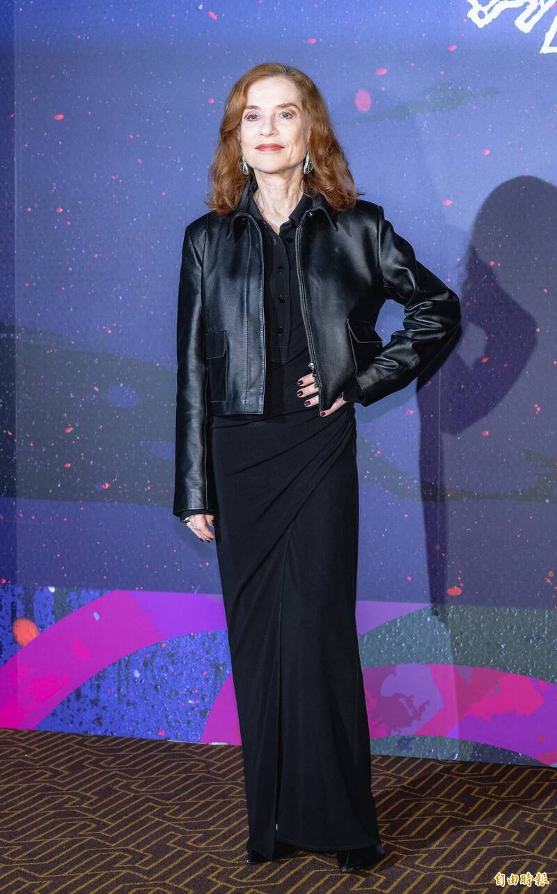 法國傳奇影后揪侯孝賢唱KTV！伊莎貝雨蓓看《左撇子女孩》想逛夜市