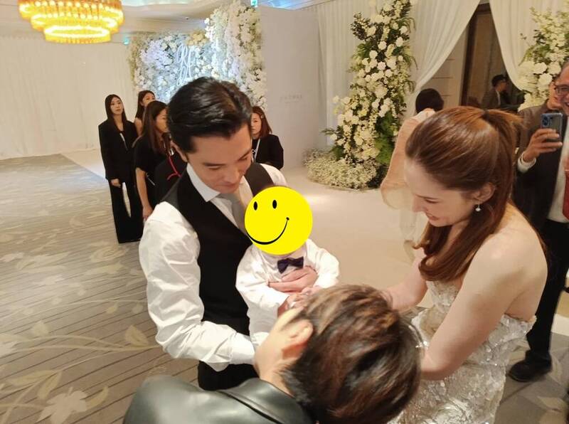 許瑋甯婚禮脫了！熱舞定情曲「勾」帥尪 邱澤抱兒噴父愛畫面萌翻