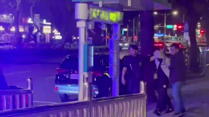 夜店大亨夏天倫停車場遭砍傷！兇手自稱前員工 內湖住處尾隨3小時後犯案