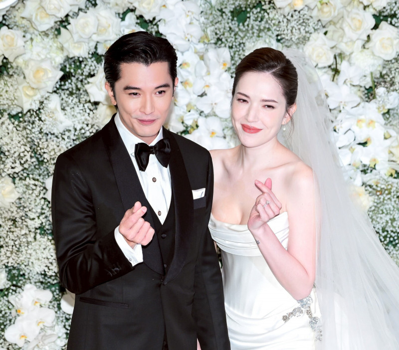 許瑋甯婚禮後首度放閃告白 1關鍵字疑聲援「柯震東黑衣爭議」