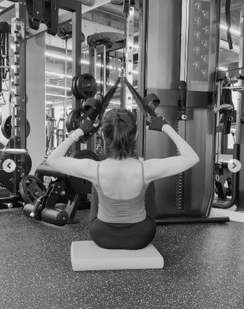 （影）產後兩年狀態驚人！孫藝真分享背肌訓練引網友讚嘆