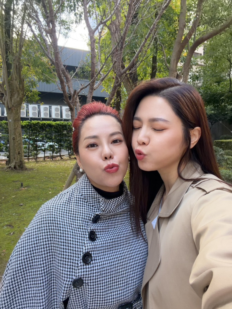 今年接連送走恩師和19歲摯愛！八點檔女星慟喊：真的很痛