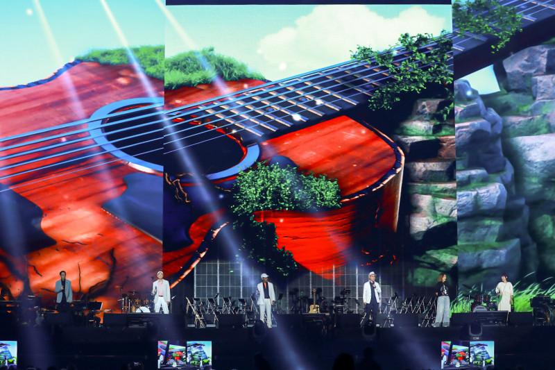 「民歌之父」楊弦過世《鄉愁四韻》永流傳 遺作詩歌交融