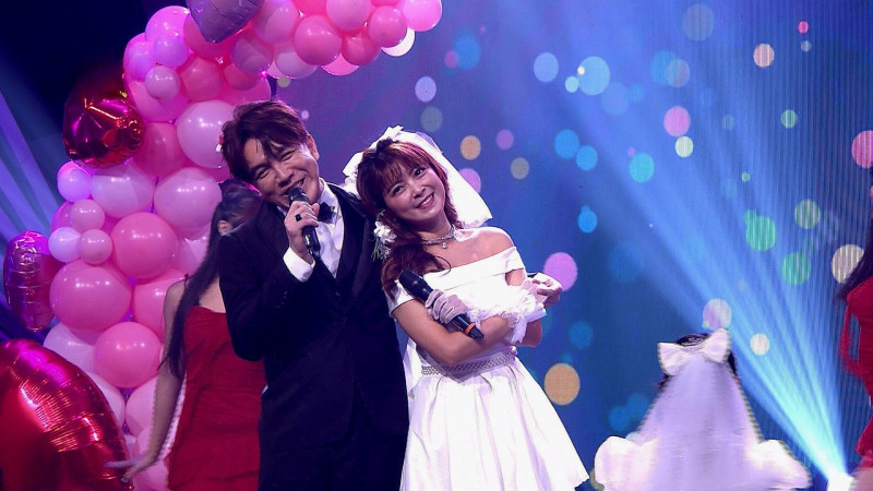 許志豪「婚禮現場照」曝光！攜女星甜蜜依偎 狂冒粉紅泡泡