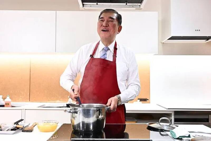 日本前首相石破茂  上綜藝揭祕密身分