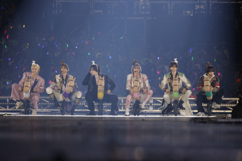 等3年終於回歸！STARTO跨年開賭賽馬 松岡昌宏最後現身暴動了