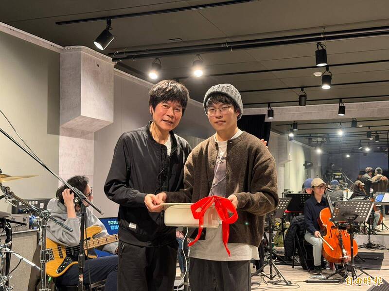 洪榮宏「包尿布」上陣練團！攝護腺動刀治療急撇罹癌