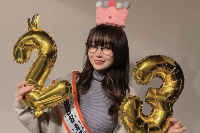 辣妹直播主透露6次人工受孕終懷孕  網友竟瘋狂詛咒