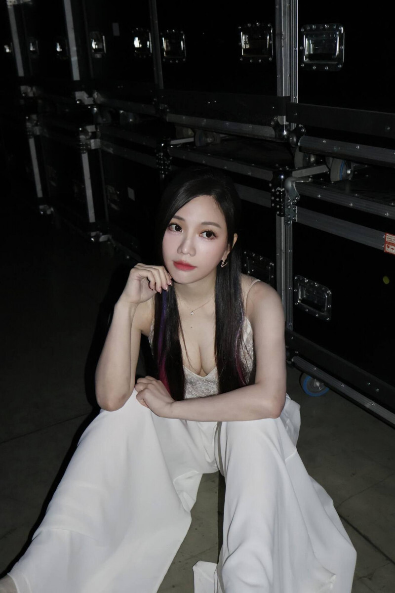 蔡尚樺主持尾牙慘摔原因曝光 親揭傷勢：屁股隱隱作痛