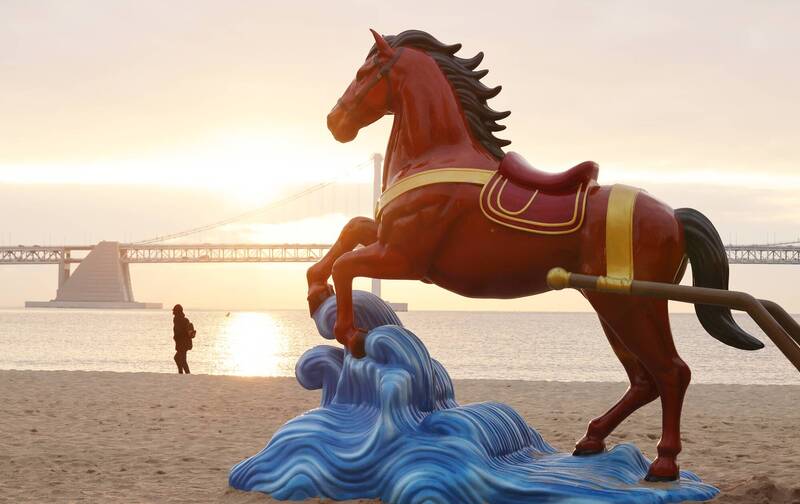 別剉～雙火馬年上半場變局四伏！  12生肖「火煉真金」化危機為轉機