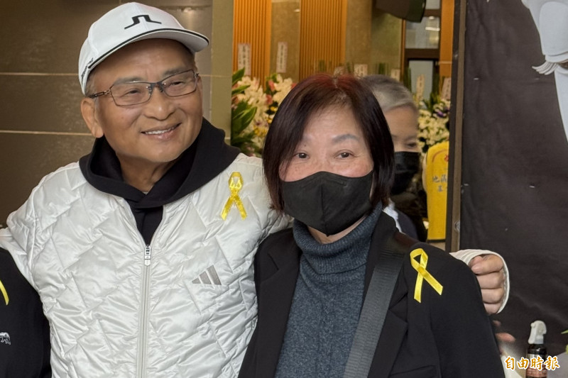 《超夜》詹緒純病逝家中！遺孀曝生前拒插管「右手腫脹一天就走了」