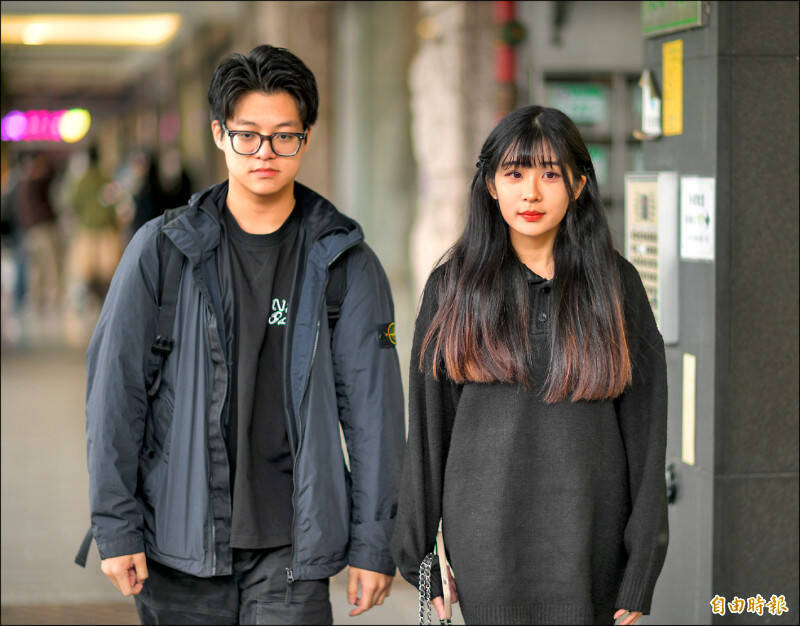 爆遭禁出席袁惟仁告別式 陸元琪深夜發文謝兒女