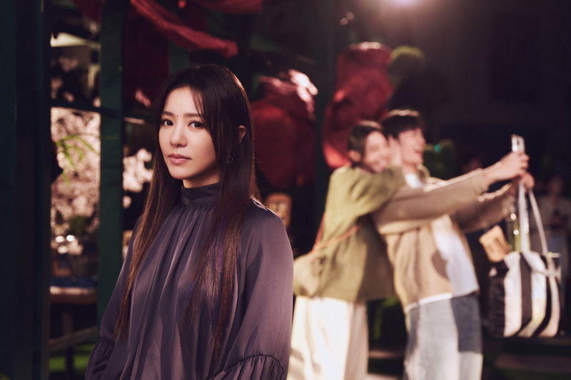 賈永婕知道嗎？丁噹到台北101「夜遊」 突然變身說書人