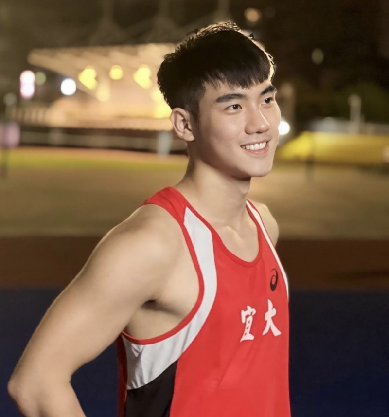 體育壯男激似王力宏 謝大軍潰堤大哭原因曝光