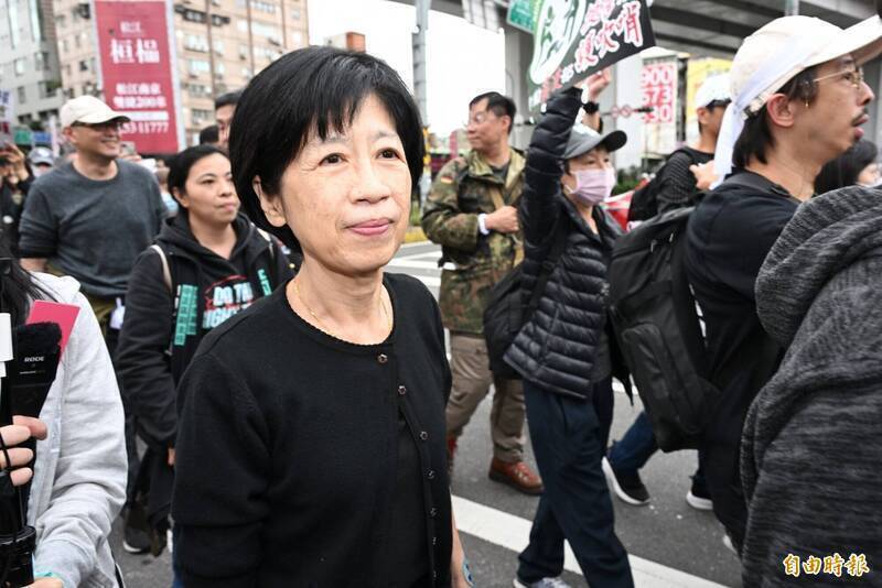 陳佩琪說溜嘴「我們錢」 苦苓：這不是侵佔，什是侵佔？